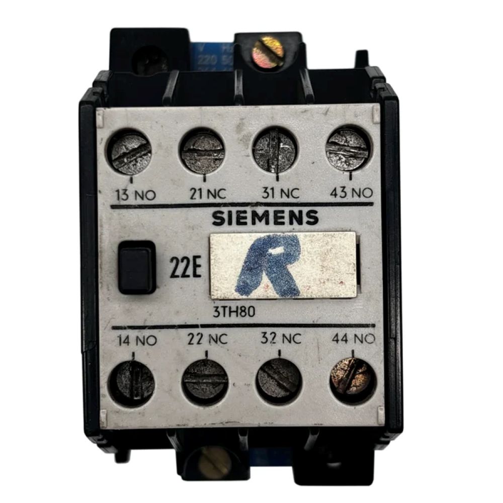 
                                                            220V AC 10A 240V 3TH8022-0A
