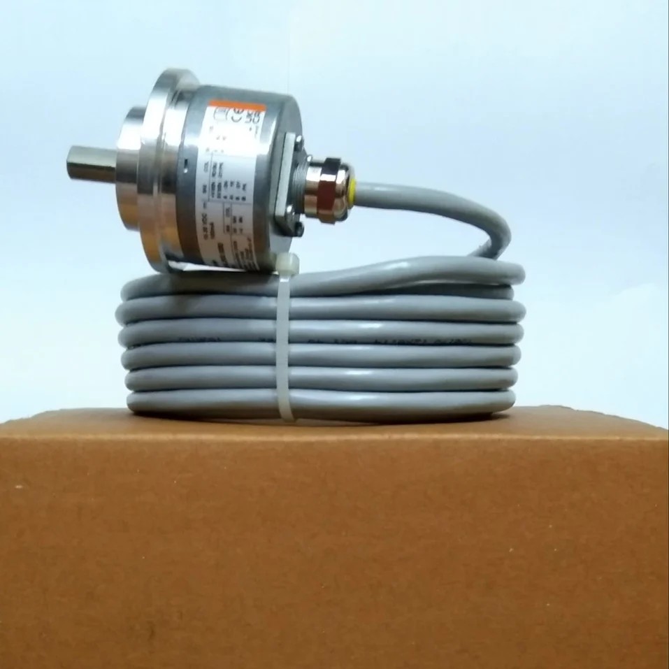 8.KIS50.834A.1024.0050 (KUBLER ENCODER)